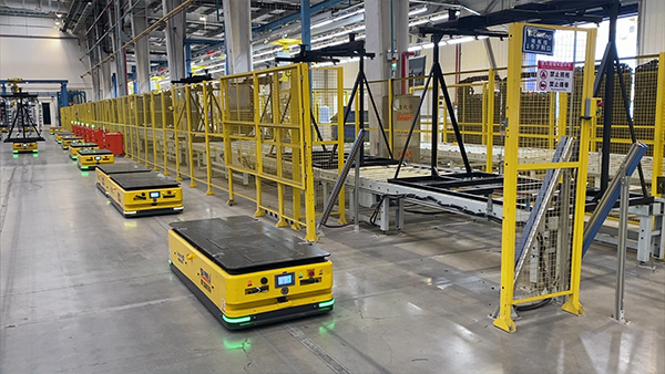 Bidirectional recessed AGV