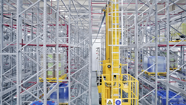 Stacker crane