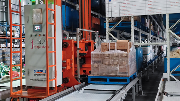 Curved rail pallet stacker