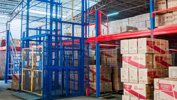 Mezzanine-style shelving