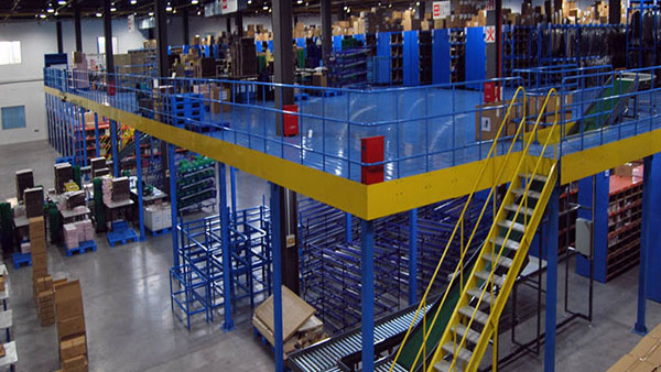 Mezzanine-style shelving