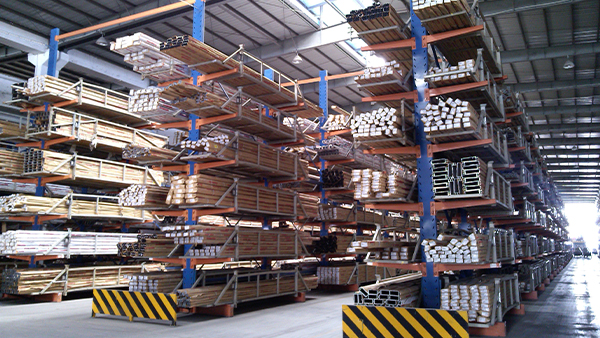 Cantilevered shelving