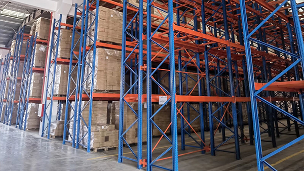Narrow aisles + Shuttle-style shelves