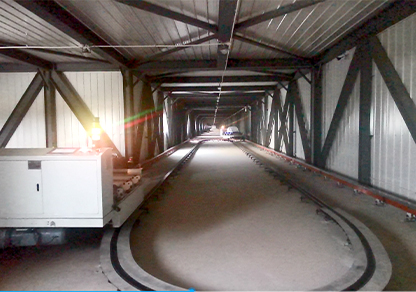 Ring-shaped shuttle vehicle RGV docking conveying line